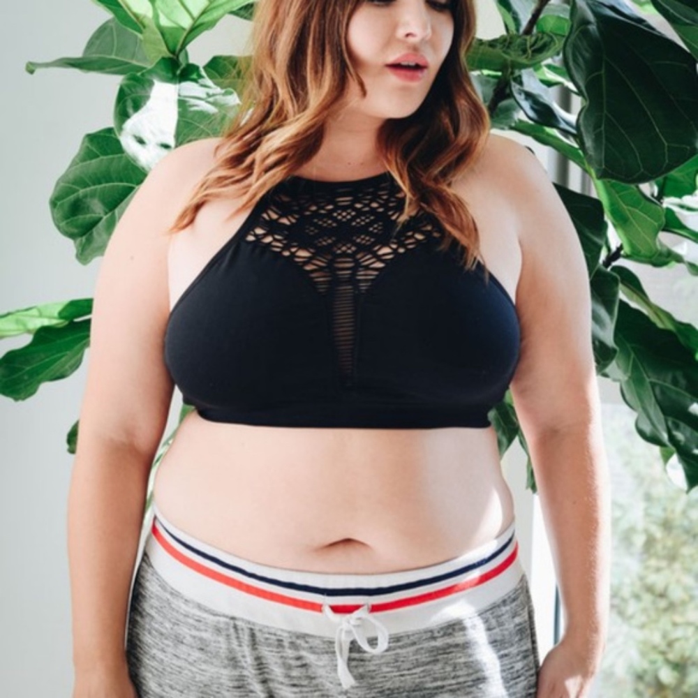 BETHANY PLUS SIZE Cut out Bralette - Picture 2 of 2